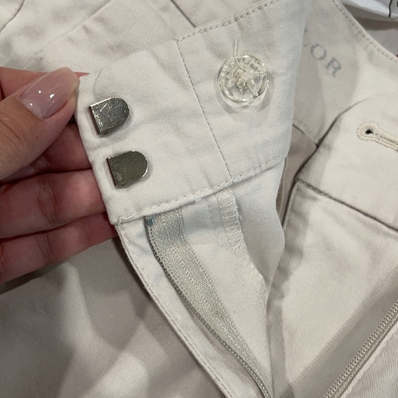 Ann Taylor City Shorts - Picture 4 of 6